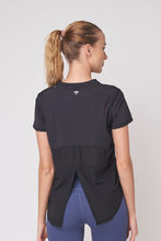 Load image into Gallery viewer, Ultra Soft Tee 後背綁口短袖運動上衣- Black Sesame
