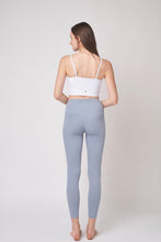 Load image into Gallery viewer, Everyday Crop Top 長版背心運動內衣 - White