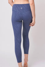 Load image into Gallery viewer, Patterned Leggings 印花高彈力運動褲 - Blue