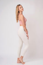 Load image into Gallery viewer, Perfect Fit Warrior Bra 裸感經典雙背帶運動背心 - Pastel Pink